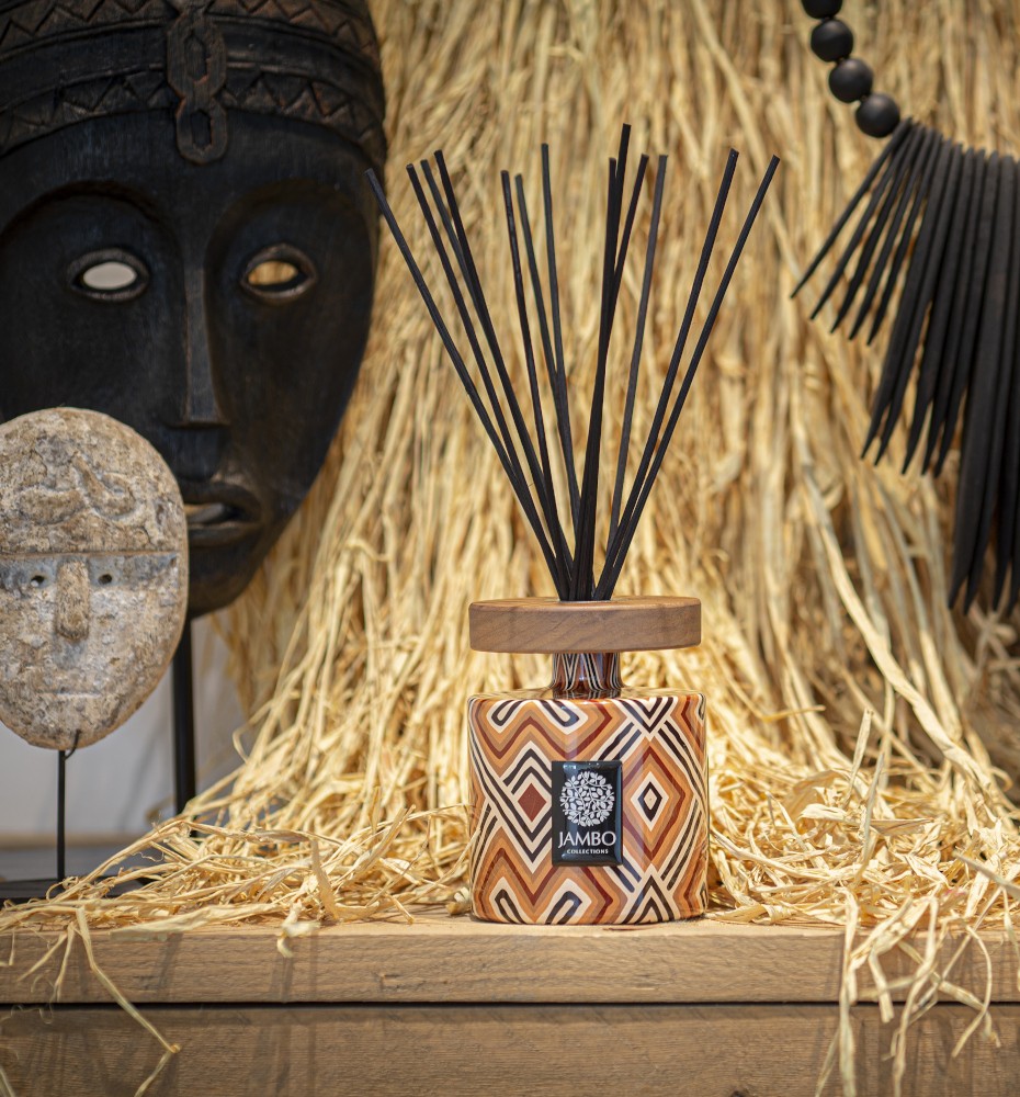 Experience the Ultimate Luxury: The Art of Selecting a Premium Reed Diffuser